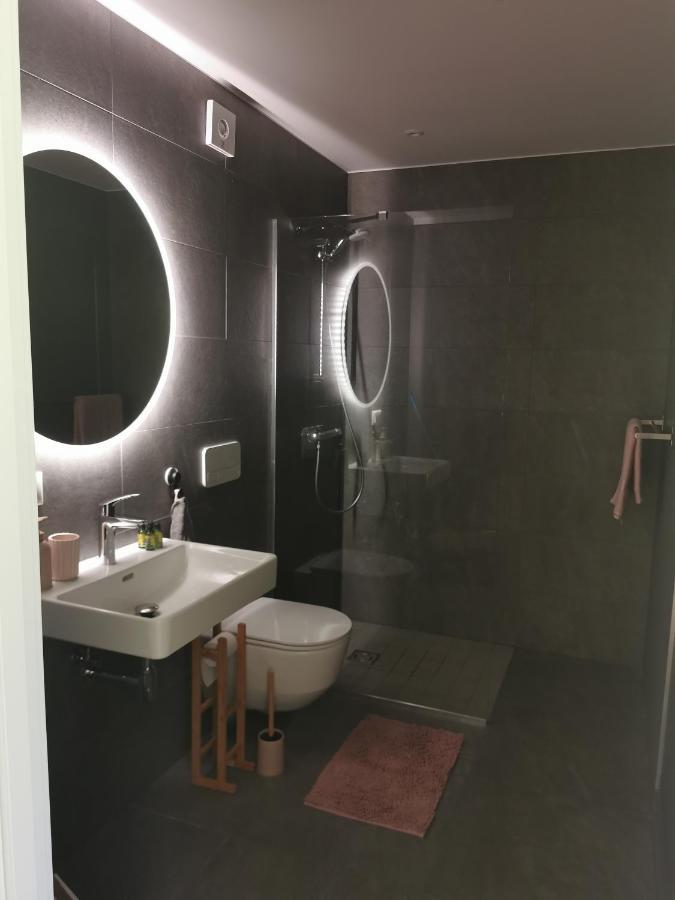 Albatross Getaway By The Sea, Spa And Forest With A Terrace Ķesterciems Eksteriør bilde