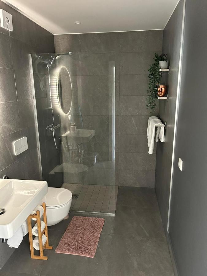 Albatross Getaway By The Sea, Spa And Forest With A Terrace Ķesterciems Eksteriør bilde